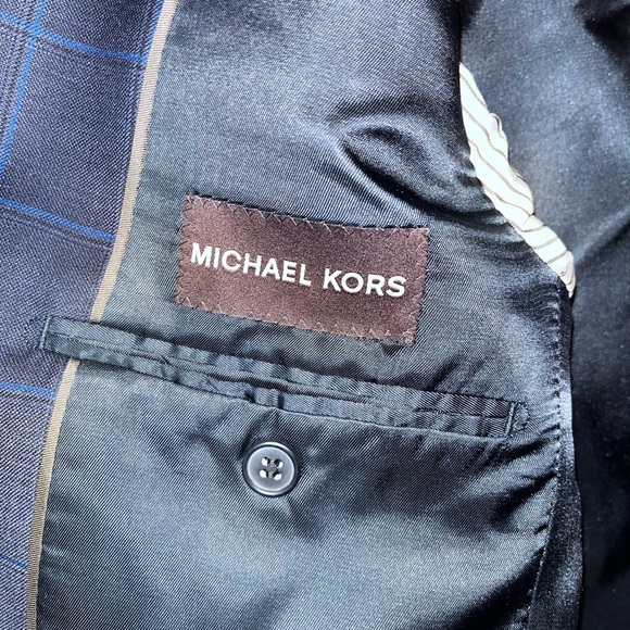 Michael Kors- size 16R navy plaid suit set. Like new - Picture 6 of 16